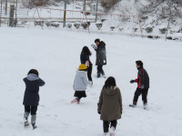 雪遊び５